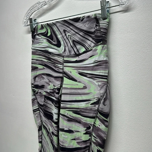 Lululemon Base Pace High Rise Tight Leggings Pants 25" Green Striped Size 6 - Picture 4 of 11